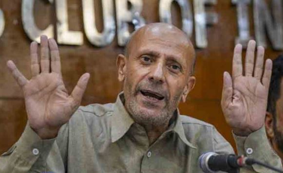 'दिल्ली HC ने संसद में उपस्थित होने के लिए कस्टडी पैरोल के लिए इंजीनियर राशिद की याचिका पर आदेश सुरक्षित रखा | '